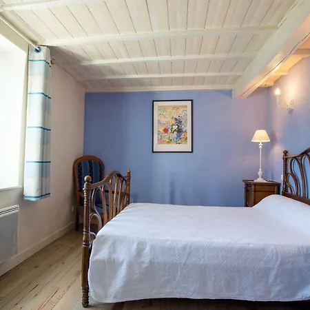 La Guillaumiere Holiday home Bort-l'Etang